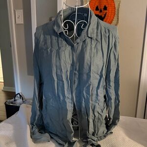 Uniqlo Women’s Light Blue Shirt